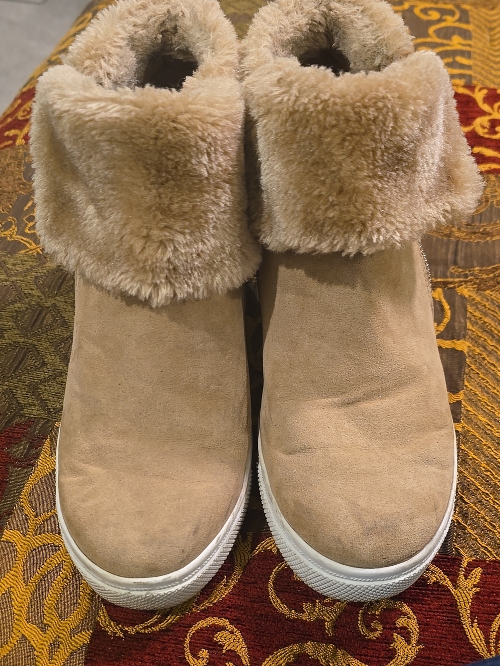 Brash Tan Faux-Fur Cuff Suede Slip-On Slippers